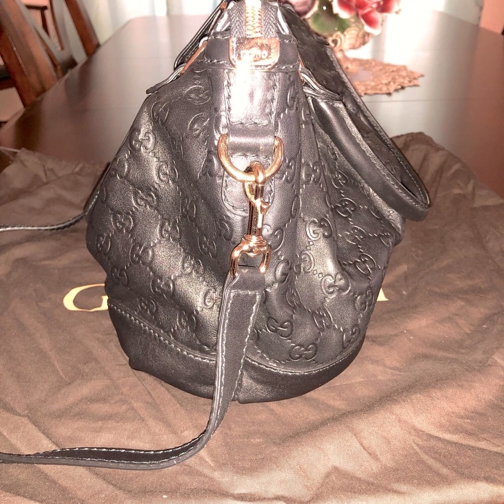 Authentic New Gucci Sukey Leather Bag Model : 247902 - Picture 8 of 16